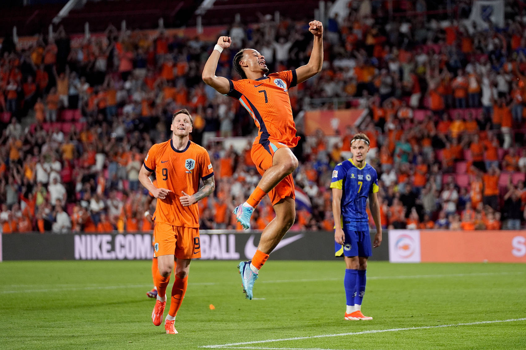 欧国联比赛球员因伤退出,球队战术调整的简单介绍 欧国联比赛球员因伤退出,球队战术调整的简单介绍