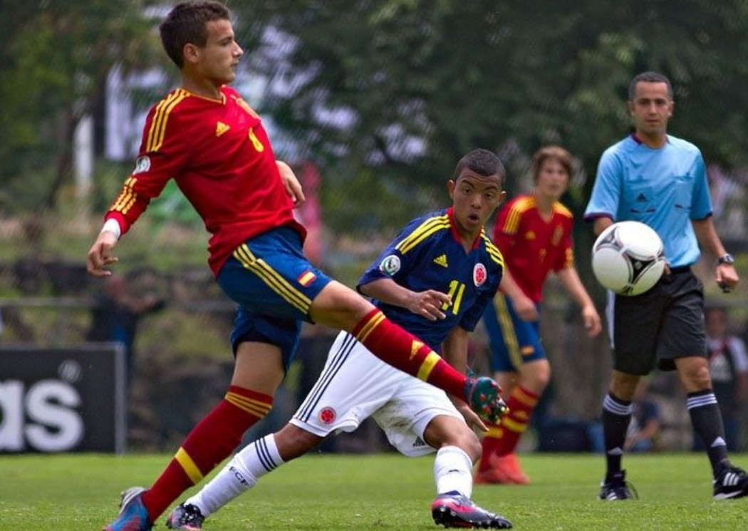 包含利物浦青训新星：年轻球员表现亮眼助球队获胜的词条