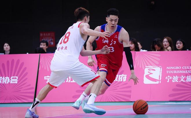 浙江队与北京队热身对抗，备战过程严谨