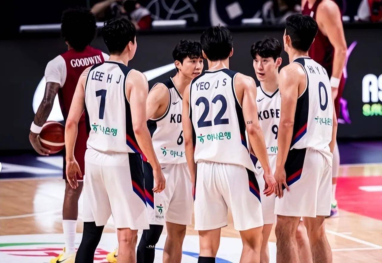 亚洲杯男篮比赛：中国队惨遭夺冠对手逆转