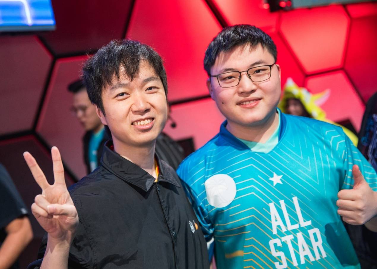 关于NS轻取IG,Uzi开启传奇时刻峡谷大战全球总决赛,点燃全场激情的信息 关于NS轻取IG,Uzi开启传奇时刻峡谷大战全球总决赛,点燃全场激情的信息