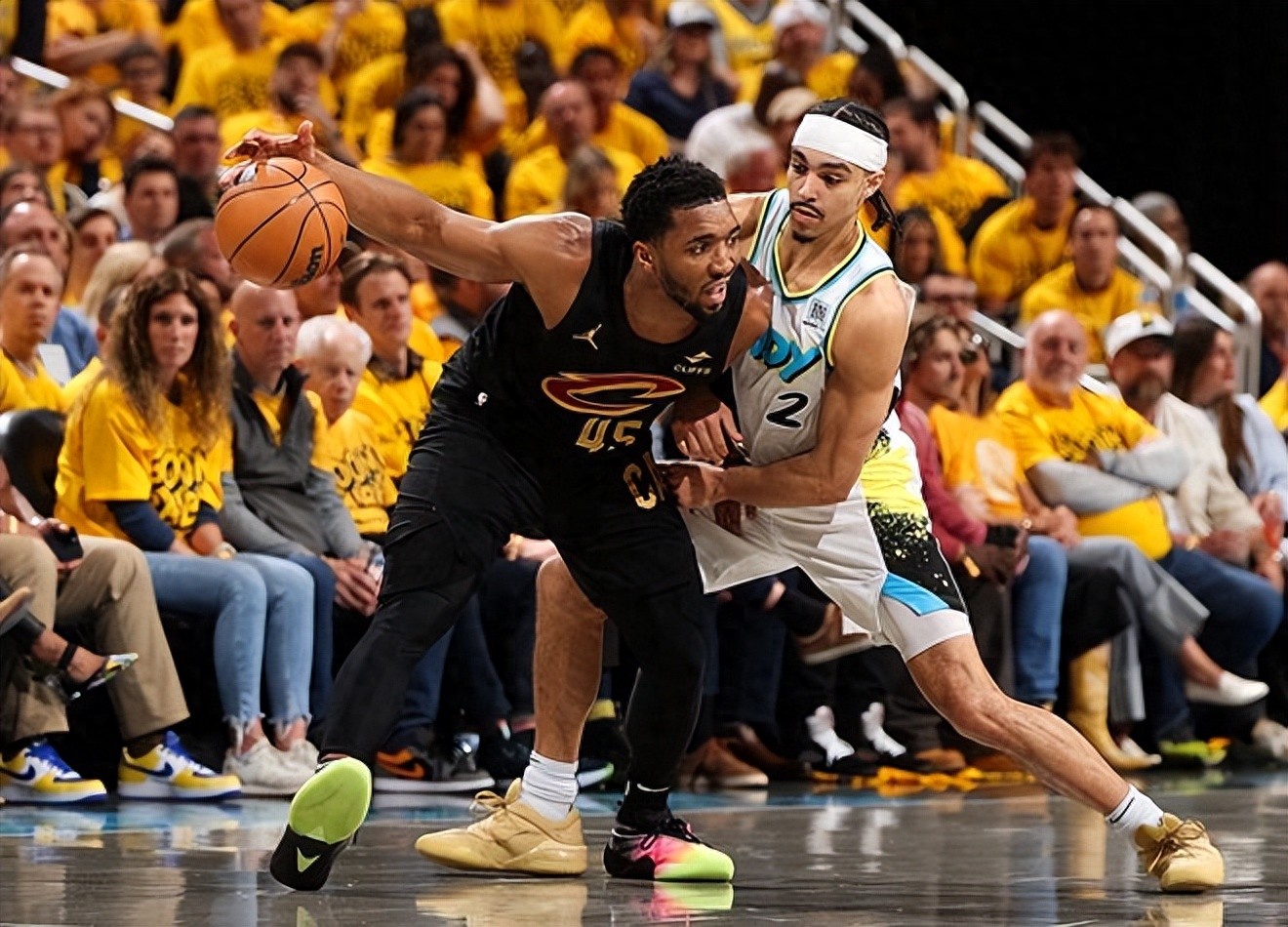 爵士惊险胜奇才,米切尔砍下全场最高33分的简单介绍 爵士惊险胜奇才,米切尔砍下全场最高33分的简单介绍