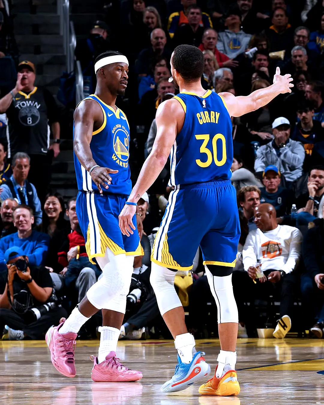 勇士逆转独行侠，结束连败