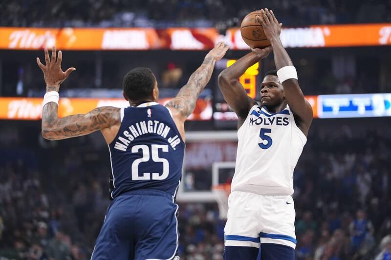 猛龙主场告捷，伦纳德砍下28+10稳定发挥