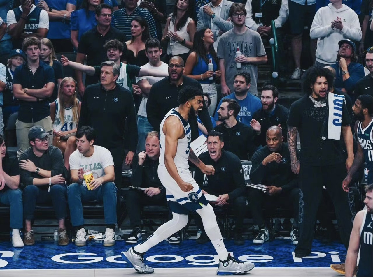 独行侠击败骑士，唐斯砍下关键三分的简单介绍