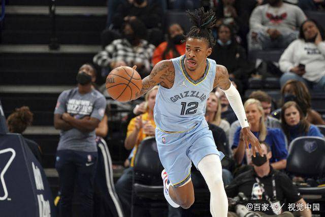 灰熊队击败黄蜂队，继续保持不败