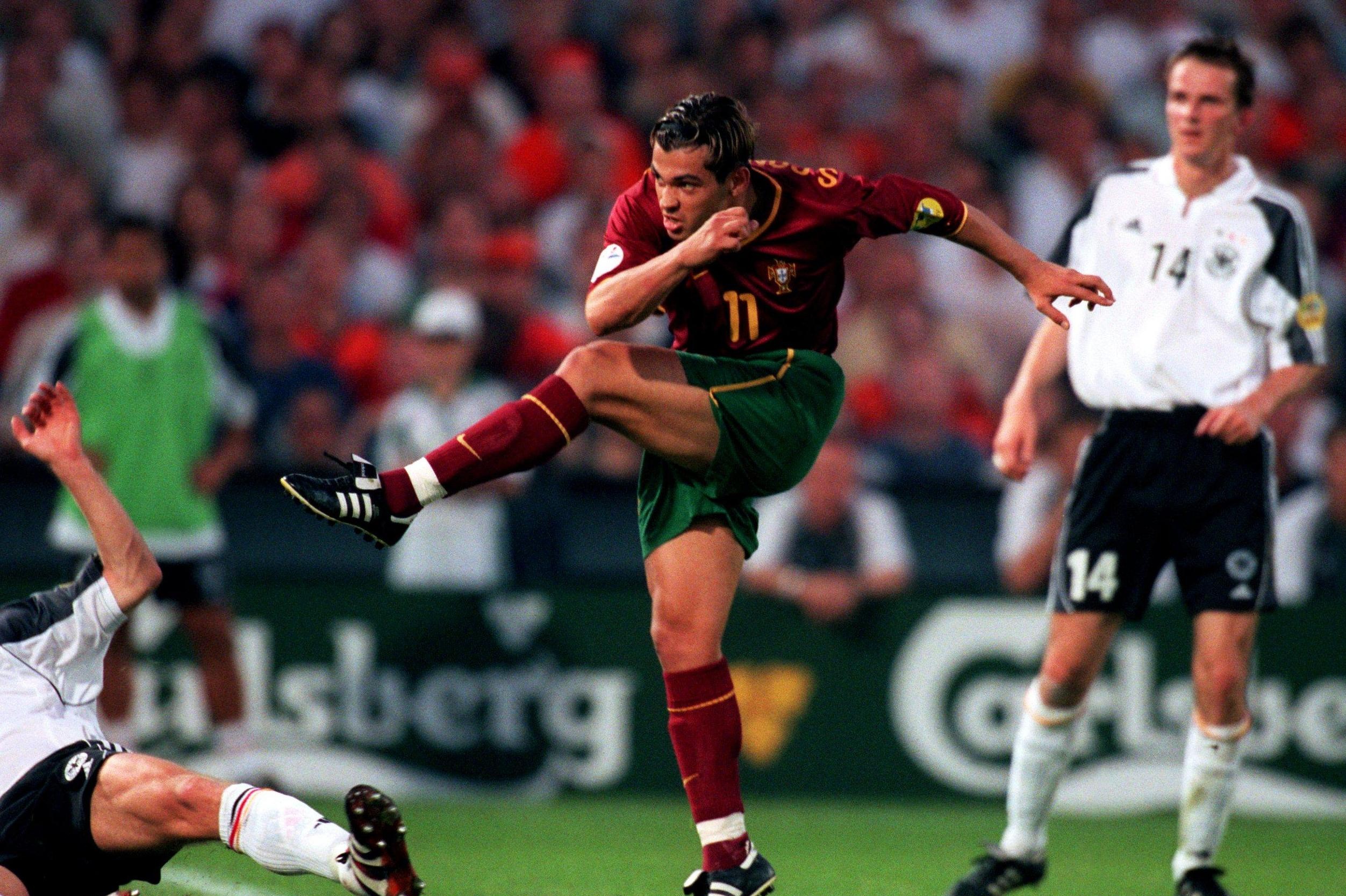 欧洲国家队举行激烈拼抢，争夺晋级机会