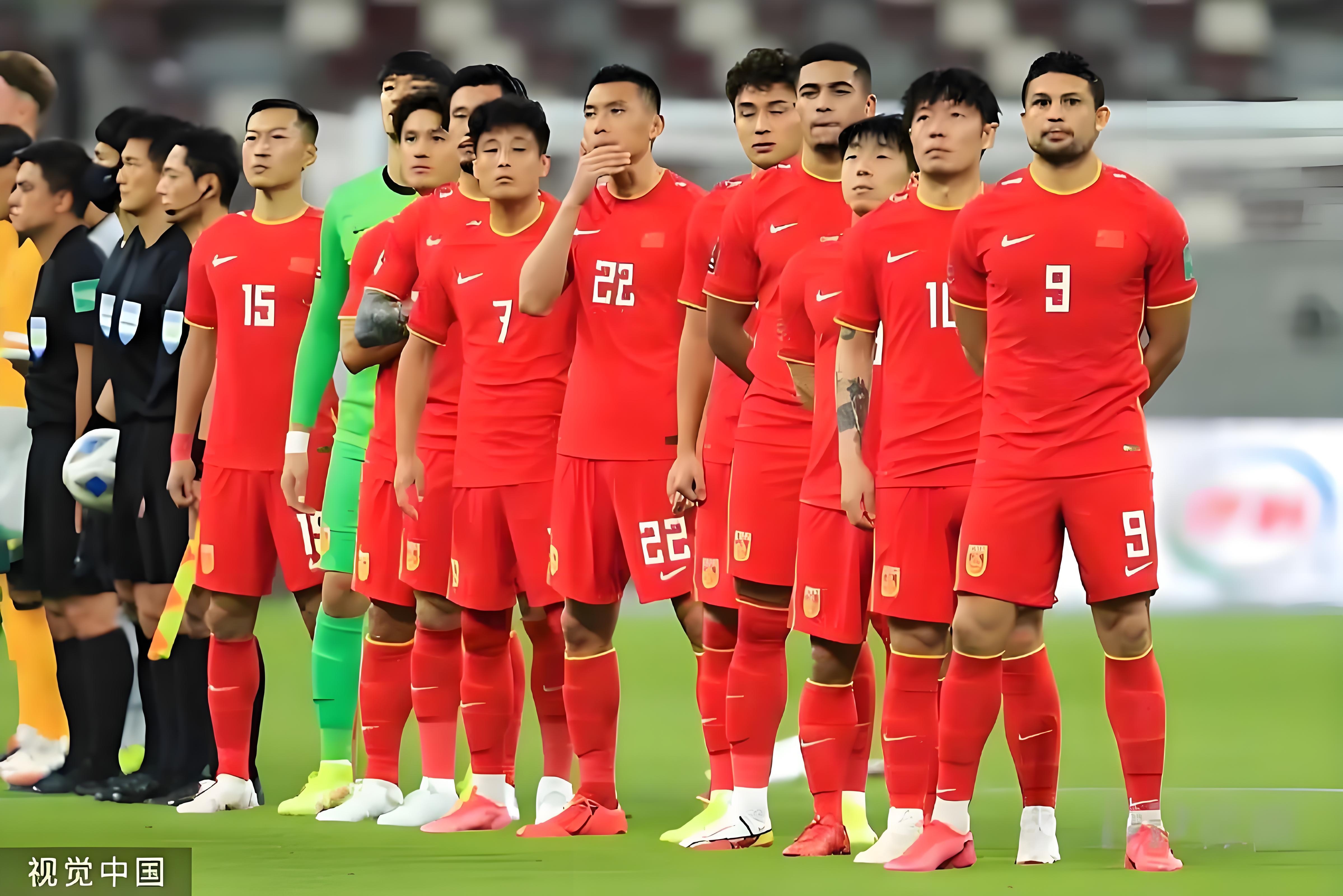 足球比赛中，中国队以一球胜出