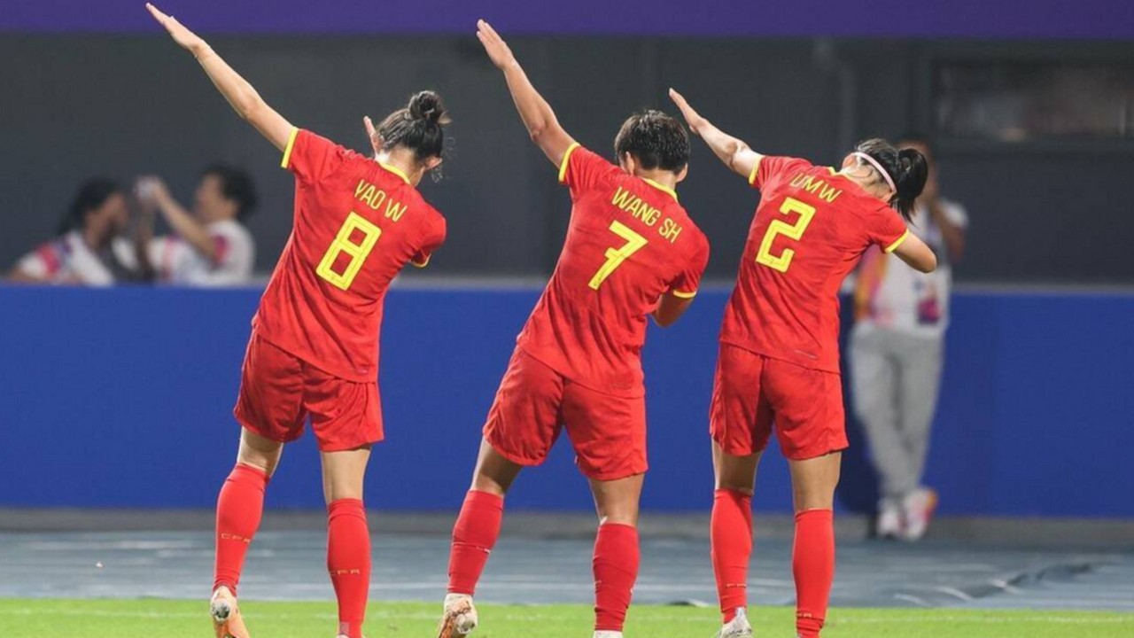 中国女足再胜一仗，晋级八强赛