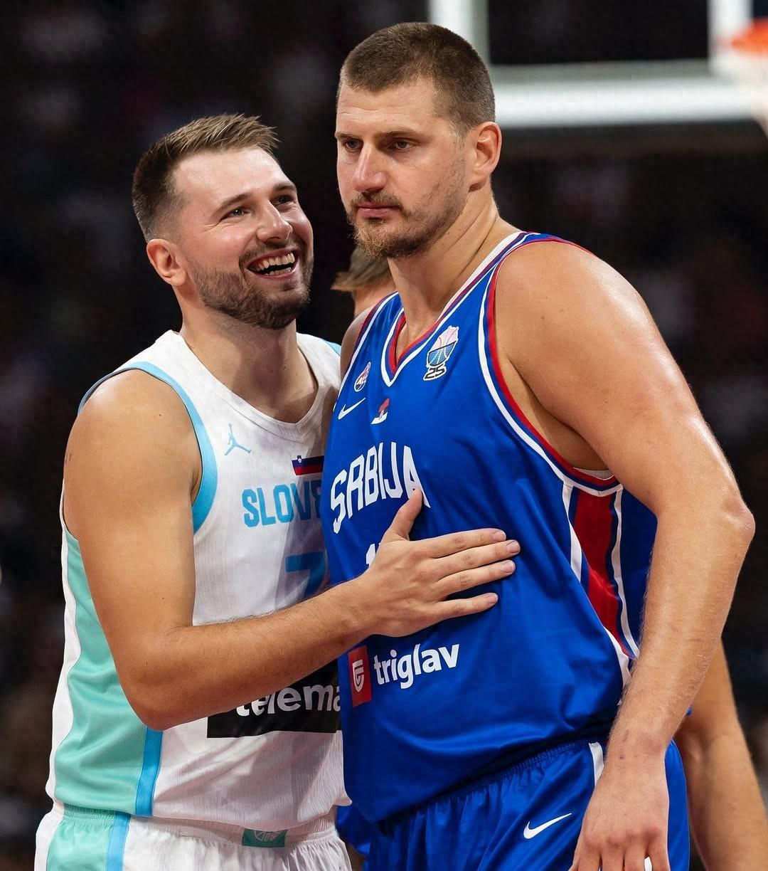 青岛队碾压江苏队,约基奇点燃赛场 青岛队碾压江苏队,约基奇点燃赛场