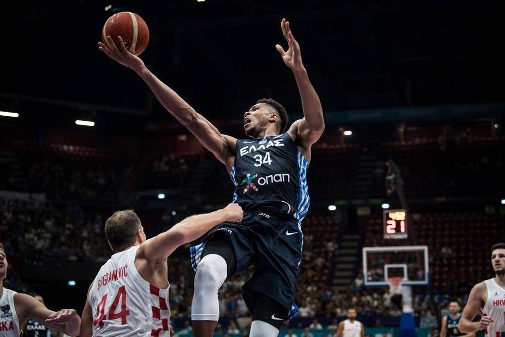 克罗地亚横扫希腊，托尼统治全场