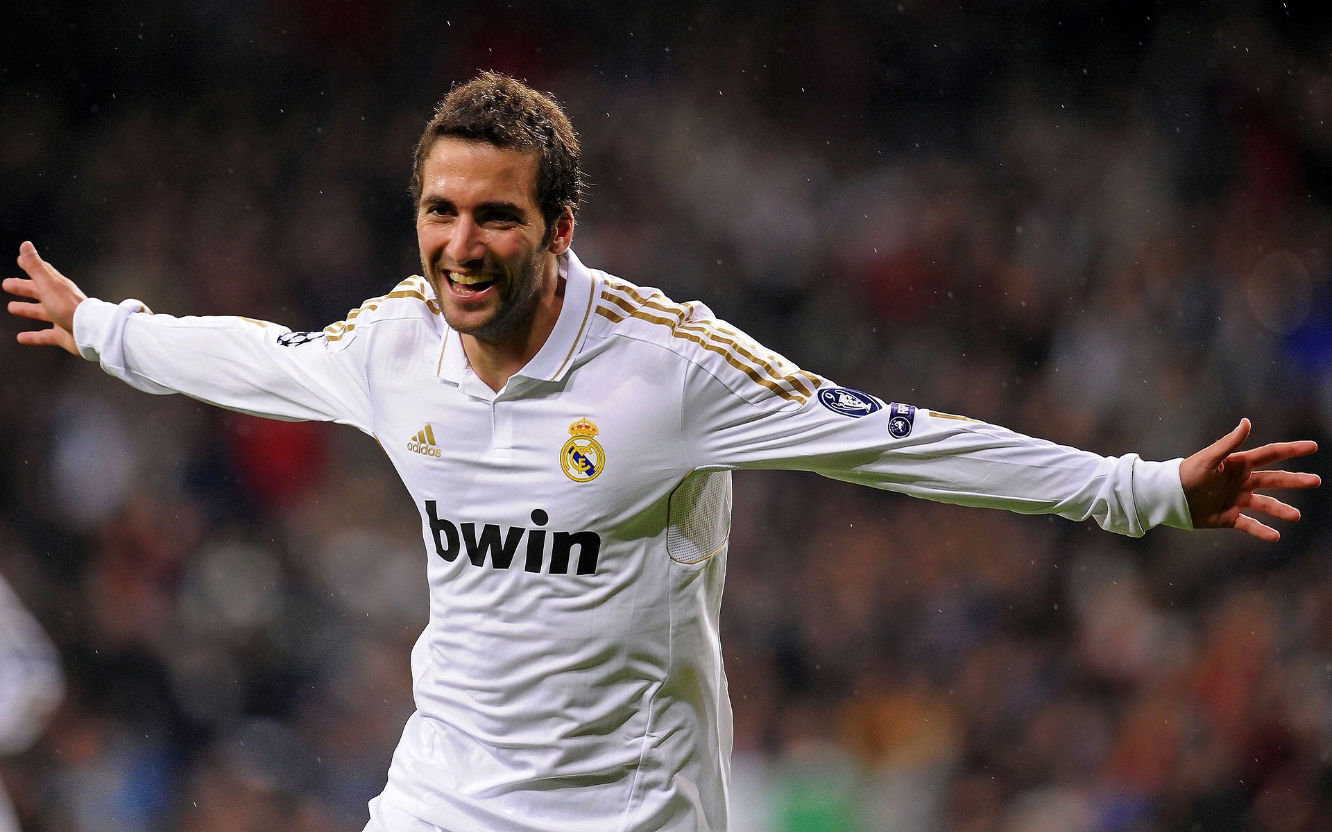 开云体育在线-铁蹄与冠冕，当公牛碾过津门，西亚卡姆在废墟上刻下新的天穹